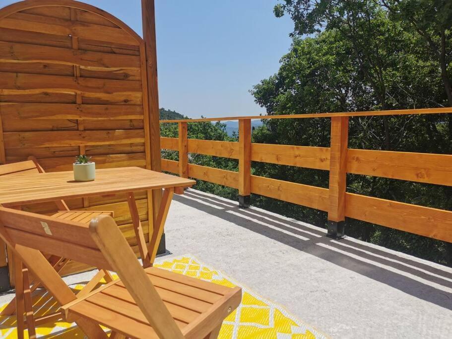 De 30m2 Pour 2 Personnes Venaco * Venaco (Corsica)